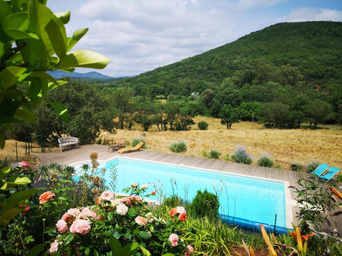Domaine De Montbarri Bed and Breakfast La Tour-sur-Orb Eksteriør billede