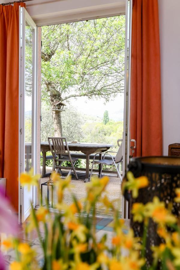 Domaine De Montbarri Bed and Breakfast La Tour-sur-Orb Eksteriør billede